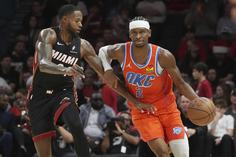 成了鲜明对 成了鲜明对