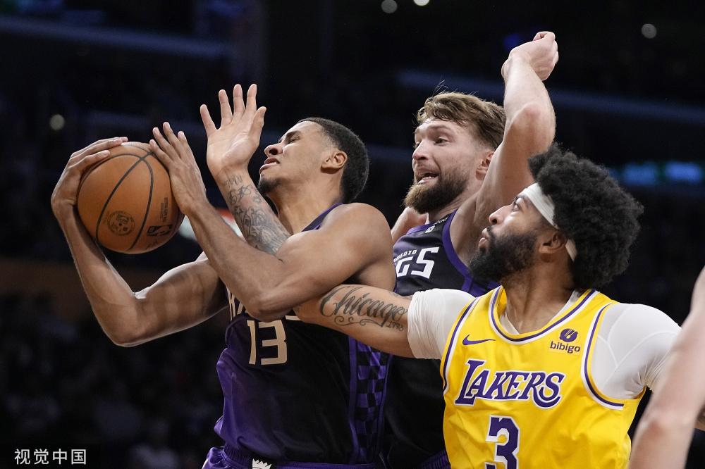 凸显了他们 凸显了他们